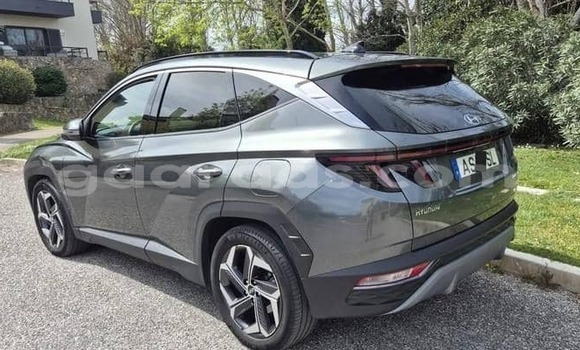 Buy Used Hyundai Tucson Silver Car in Dakar in Dakar Buy Used Hyundai Tucson Silver Car in Dakar in Dakar