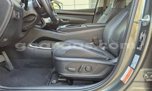 Buy Used Hyundai Tucson Silver Car in Dakar in Dakar Buy Used Hyundai Tucson Silver Car in Dakar in Dakar