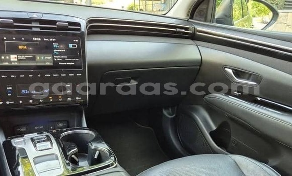 Buy Used Hyundai Tucson Silver Car in Dakar in Dakar Buy Used Hyundai Tucson Silver Car in Dakar in Dakar