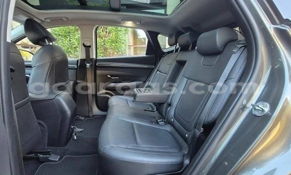 Buy Used Hyundai Tucson Silver Car in Dakar in Dakar Buy Used Hyundai Tucson Silver Car in Dakar in Dakar