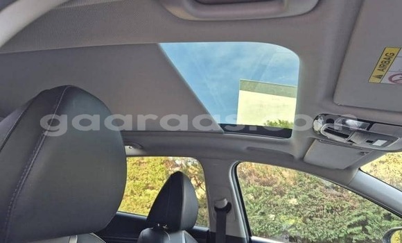Buy Used Hyundai Tucson Silver Car in Dakar in Dakar Buy Used Hyundai Tucson Silver Car in Dakar in Dakar