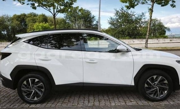 Dieundeu Occasion Hyundai Tucson White Auto in Dakar in Dakar Dieundeu Occasion Hyundai Tucson White Auto in Dakar in Dakar