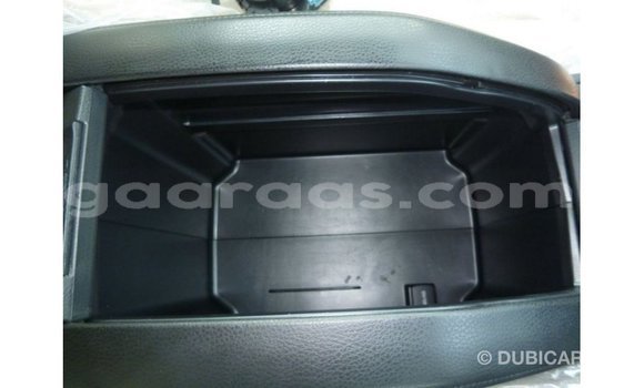 Acheter Import Voiture Toyota Kluger Blanc à Import - Dubai, Dakar Acheter Import Voiture Toyota Kluger Blanc à Import - Dubai, Dakar