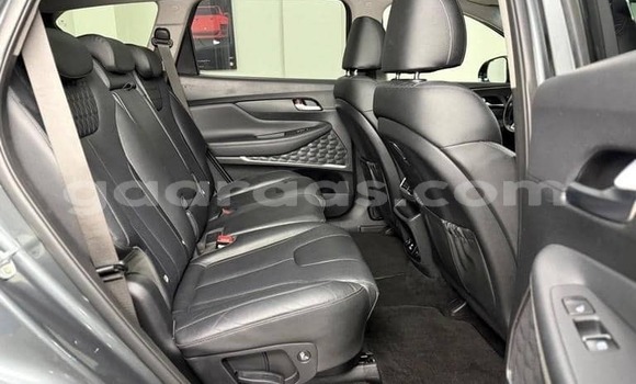 Acheter Occasion Voiture Hyundai Santa Fe Gris à Dabo, Kolda Acheter Occasion Voiture Hyundai Santa Fe Gris à Dabo, Kolda