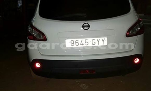 Acheter Occasion Voiture Nissan Qashqai Blanc à Gueule Tapee Fass Colobane au Dakar Acheter Occasion Voiture Nissan Qashqai Blanc à Gueule Tapee Fass Colobane au Dakar