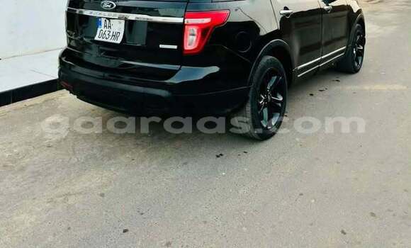 Acheter Occasion Voiture Ford Explorer Noir à Behind berlin, Bagmati Acheter Occasion Voiture Ford Explorer Noir à Behind berlin, Bagmati