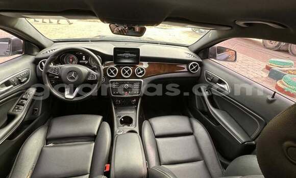 Acheter Occasion Voiture Mercedes‒Benz GLA-klasse Gris à Dakar, Dakar Acheter Occasion Voiture Mercedes‒Benz GLA-klasse Gris à Dakar, Dakar