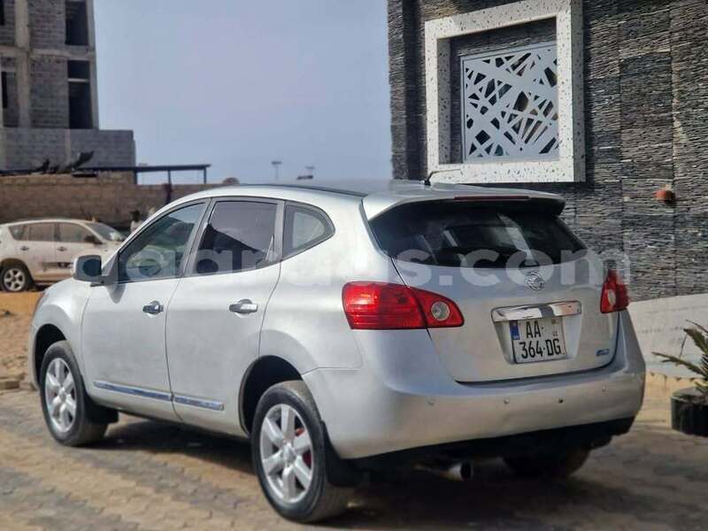 Big with watermark nissan rogue dakar dakar 34232