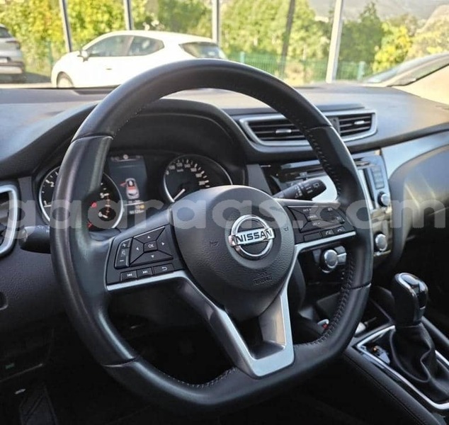 Big with watermark nissan qashqai kolda dabo 34235