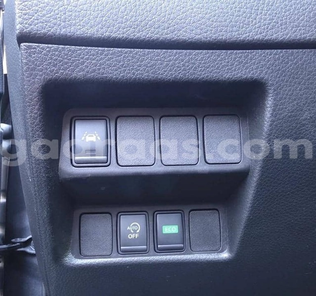 Big with watermark nissan qashqai kolda dabo 34235