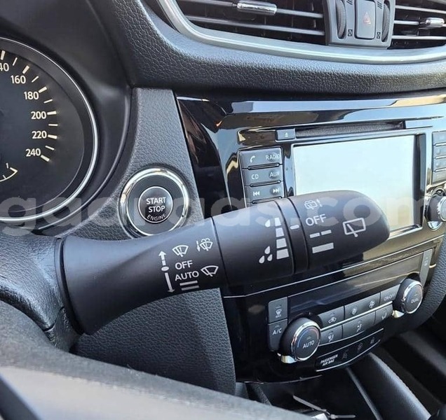 Big with watermark nissan qashqai kolda dabo 34235