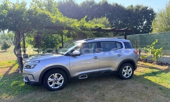 Acheter Occasion Voiture Citroen C5 Aircross Champagne à Dabo, Kolda Acheter Occasion Voiture Citroen C5 Aircross Champagne à Dabo, Kolda