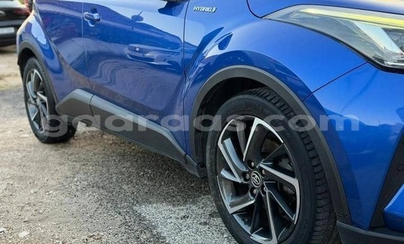 Buy Used Toyota C-HR Blue Car in Dabo in Kolda Buy Used Toyota C-HR Blue Car in Dabo in Kolda