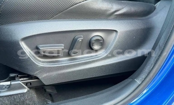 Buy Used Toyota C-HR Blue Car in Dabo in Kolda Buy Used Toyota C-HR Blue Car in Dabo in Kolda