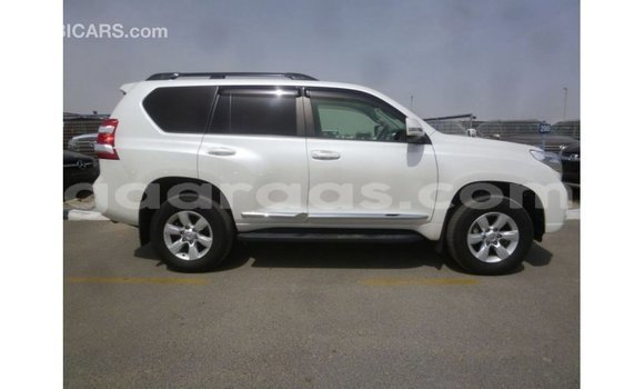 Acheter Import Voiture Toyota Prado Blanc à Import - Dubai, Dakar Acheter Import Voiture Toyota Prado Blanc à Import - Dubai, Dakar