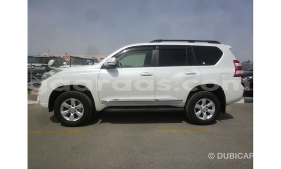 Acheter Import Voiture Toyota Prado Blanc à Import - Dubai, Dakar Acheter Import Voiture Toyota Prado Blanc à Import - Dubai, Dakar