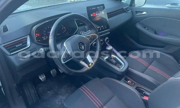 Dieundeu Occasion Renault Clio White Auto in Dabo in Kolda Dieundeu Occasion Renault Clio White Auto in Dabo in Kolda
