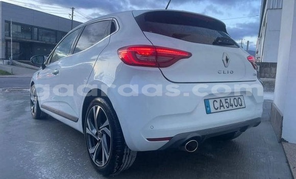 Dieundeu Occasion Renault Clio White Auto in Dabo in Kolda Dieundeu Occasion Renault Clio White Auto in Dabo in Kolda