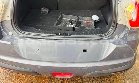 Acheter Occasion Voiture SsangYong Tivoli Blanc à Dakar, Dakar Acheter Occasion Voiture SsangYong Tivoli Blanc à Dakar, Dakar