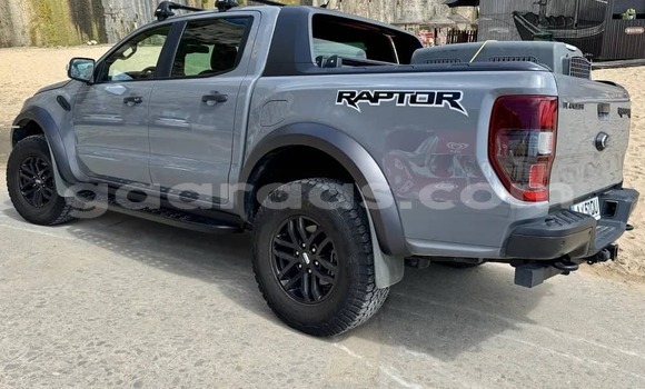 Dieundeu Occasion Ford Explorer Silver Auto in Bignona in Ziguinchor Dieundeu Occasion Ford Explorer Silver Auto in Bignona in Ziguinchor