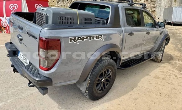 Dieundeu Occasion Ford Explorer Silver Auto in Bignona in Ziguinchor Dieundeu Occasion Ford Explorer Silver Auto in Bignona in Ziguinchor