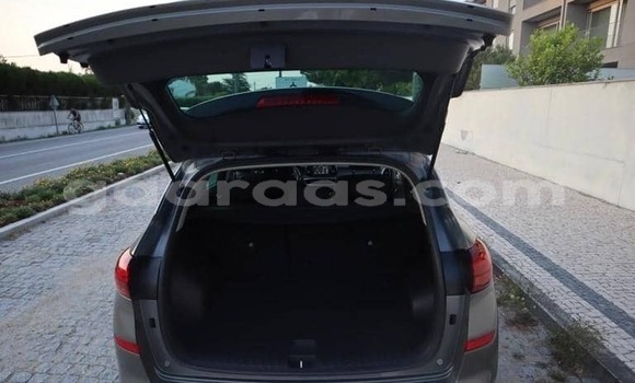 Buy Used Hyundai Tucson Silver Car in Dabo in Kolda Buy Used Hyundai Tucson Silver Car in Dabo in Kolda