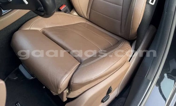 Acheter Occasion Voiture Mercedes‒Benz E–Class Noir à Dakar, Dakar Acheter Occasion Voiture Mercedes‒Benz E–Class Noir à Dakar, Dakar