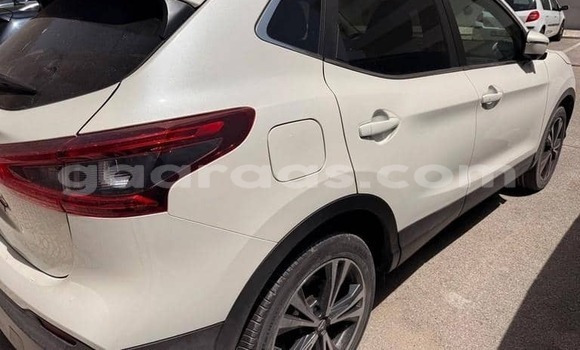 Buy Used Nissan Qashqai White Car in Dabo in Kolda Buy Used Nissan Qashqai White Car in Dabo in Kolda