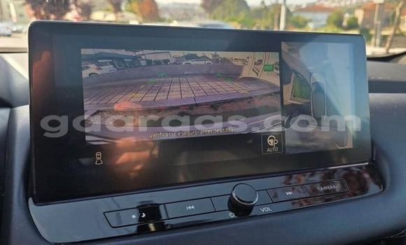 Buy Used Nissan Qashqai Silver Car in Dakar in Dakar Buy Used Nissan Qashqai Silver Car in Dakar in Dakar