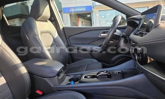 Buy Used Nissan Qashqai Silver Car in Dakar in Dakar Buy Used Nissan Qashqai Silver Car in Dakar in Dakar