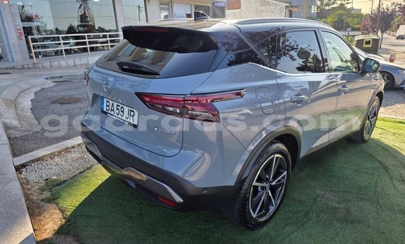 Buy Used Nissan Qashqai Silver Car in Dakar in Dakar Buy Used Nissan Qashqai Silver Car in Dakar in Dakar