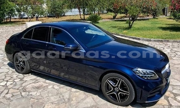 Buy Used Mercedes-Benz C-Classe Black Car in Dakar in Dakar Buy Used Mercedes-Benz C-Classe Black Car in Dakar in Dakar