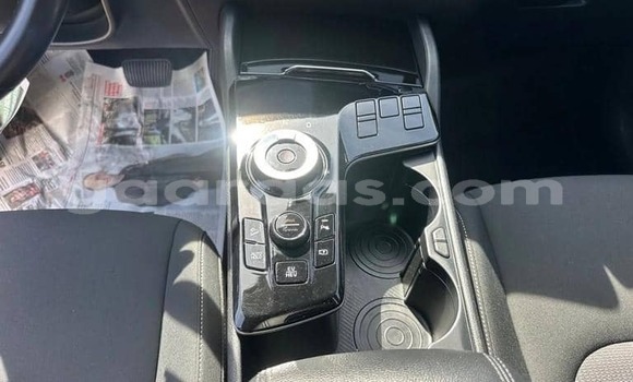 Buy Used Kia Sportage White Car in Dakar in Dakar Buy Used Kia Sportage White Car in Dakar in Dakar