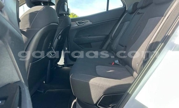 Buy Used Kia Sportage White Car in Dakar in Dakar Buy Used Kia Sportage White Car in Dakar in Dakar
