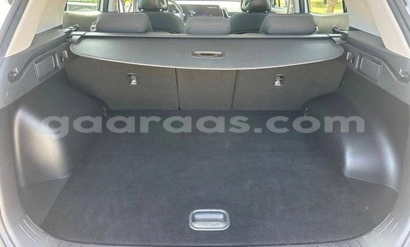 Buy Used Kia Sportage White Car in Dakar in Dakar Buy Used Kia Sportage White Car in Dakar in Dakar