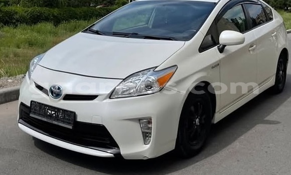 Acheter Occasion Voiture Toyota Prius White à Dakar, Dakar Acheter Occasion Voiture Toyota Prius White à Dakar, Dakar