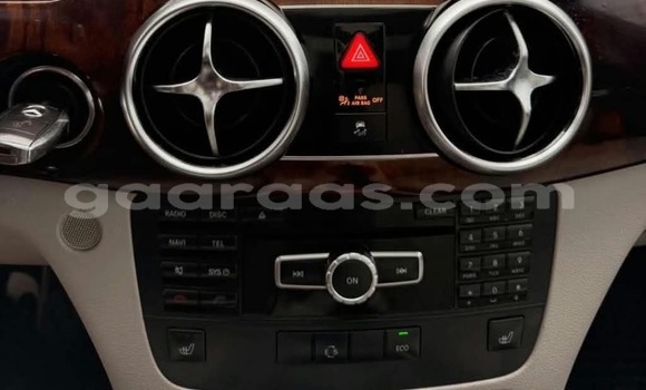 Dieundeu Occasion Mercedes‒Benz GLK–Class Other Auto in Bakel in Tambacounda Dieundeu Occasion Mercedes‒Benz GLK–Class Other Auto in Bakel in Tambacounda