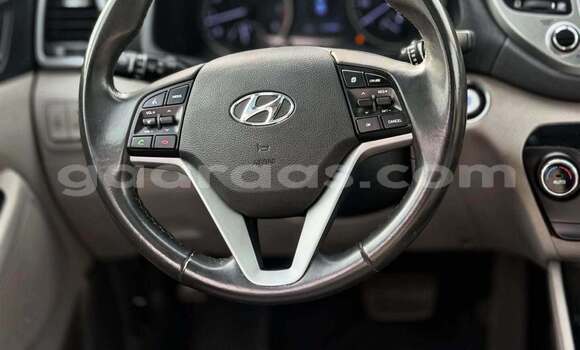 Buy Used Hyundai Tucson Other Car in Bignona in Ziguinchor Buy Used Hyundai Tucson Other Car in Bignona in Ziguinchor