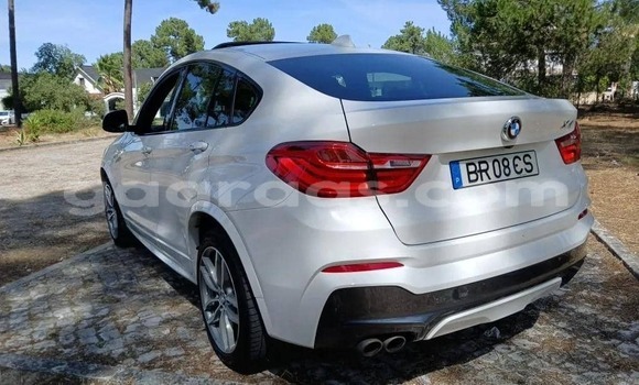 Buy Used BMW X4 White Car in Dakar in Dakar Buy Used BMW X4 White Car in Dakar in Dakar
