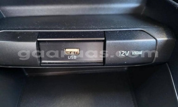 Dieundeu Occasion Hyundai Stellar Silver Auto in Bignona in Ziguinchor Dieundeu Occasion Hyundai Stellar Silver Auto in Bignona in Ziguinchor