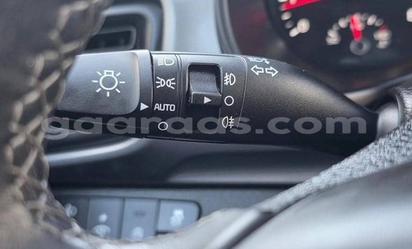 Dieundeu Occasion Hyundai Stellar Silver Auto in Bignona in Ziguinchor Dieundeu Occasion Hyundai Stellar Silver Auto in Bignona in Ziguinchor