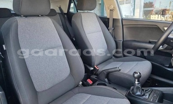 Dieundeu Occasion Hyundai Stellar Silver Auto in Bignona in Ziguinchor Dieundeu Occasion Hyundai Stellar Silver Auto in Bignona in Ziguinchor