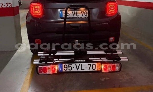 Buy Used Jeep Renegade Silver Car in Dakar in Dakar Buy Used Jeep Renegade Silver Car in Dakar in Dakar