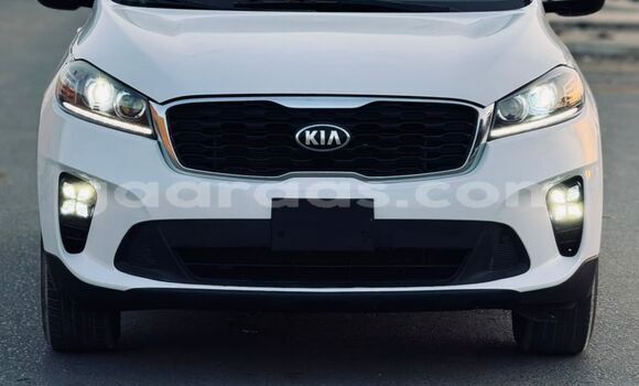 Acheter Import Voiture Kia Sorento Blanc à Dakar, Dakar Acheter Import Voiture Kia Sorento Blanc à Dakar, Dakar