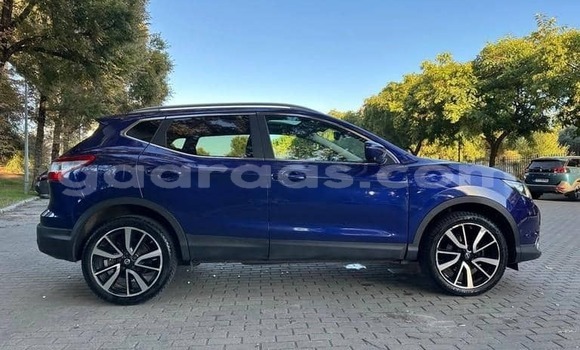 Buy Used Nissan Qashqai Bleu de nuit Car in Dakar in Dakar Buy Used Nissan Qashqai Bleu de nuit Car in Dakar in Dakar