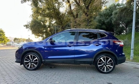 Buy Used Nissan Qashqai Bleu de nuit Car in Dakar in Dakar Buy Used Nissan Qashqai Bleu de nuit Car in Dakar in Dakar