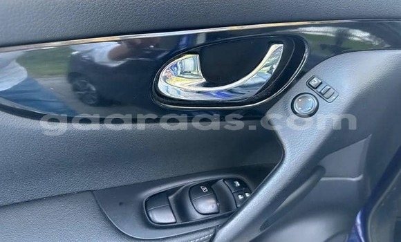 Buy Used Nissan Qashqai Bleu de nuit Car in Dakar in Dakar Buy Used Nissan Qashqai Bleu de nuit Car in Dakar in Dakar
