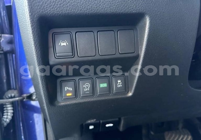Big with watermark nissan qashqai dakar dakar 34356