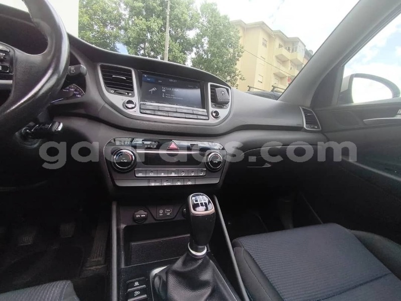 Big with watermark hyundai tucson kolda dabo 34360