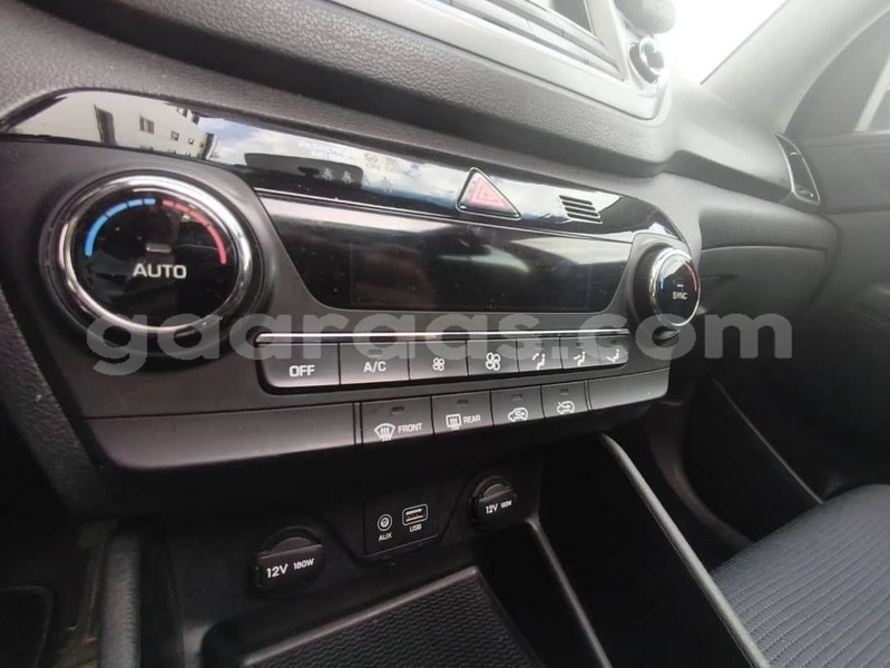 Big with watermark hyundai tucson kolda dabo 34360
